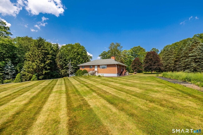 Building Photo - 428 Maple St