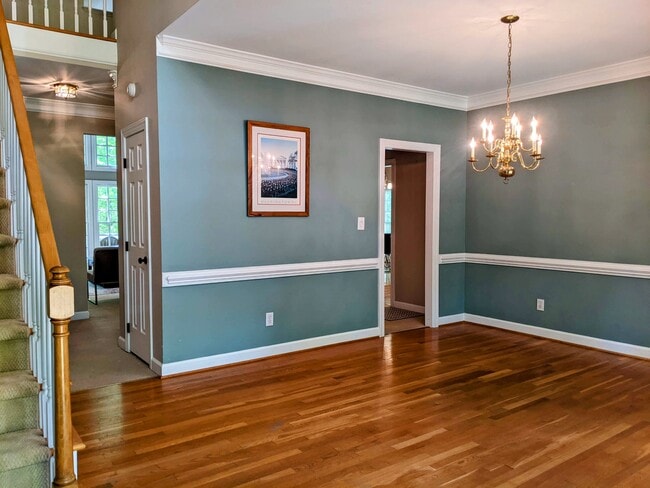 Building Photo - 102 Blackford Ct