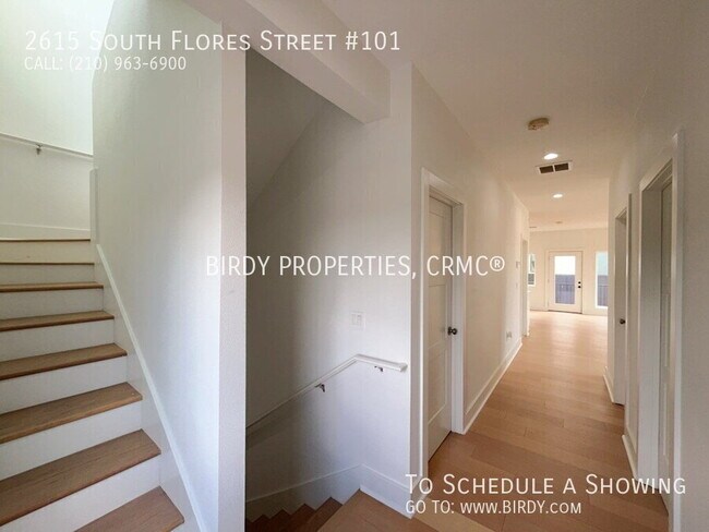 Building Photo - 2615 S Flores St