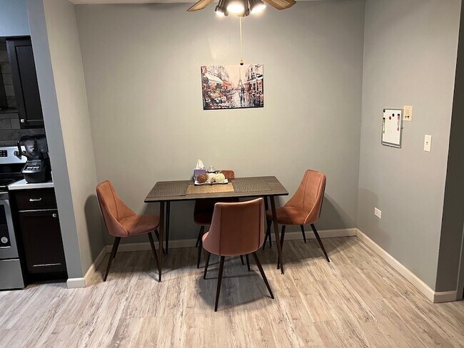 Building Photo - 746 Prescott Dr