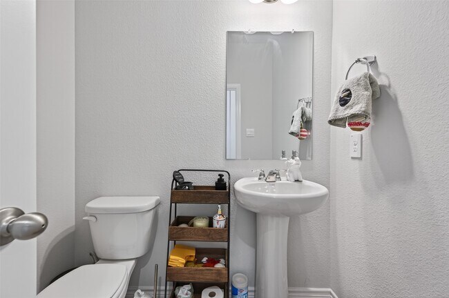 Building Photo - 6207 Trado Dr