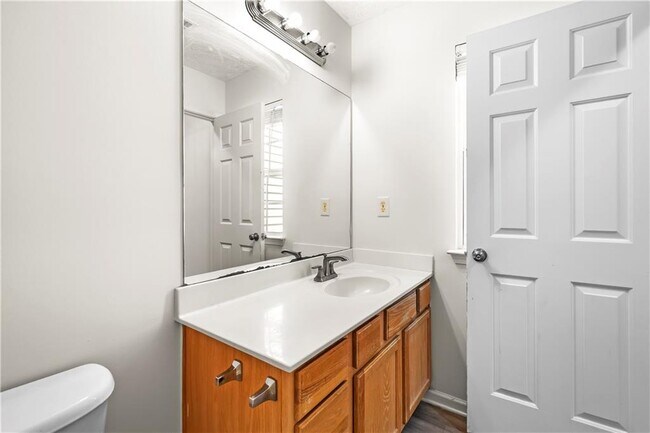 Building Photo - 3740 Crescent Walk Ln NE