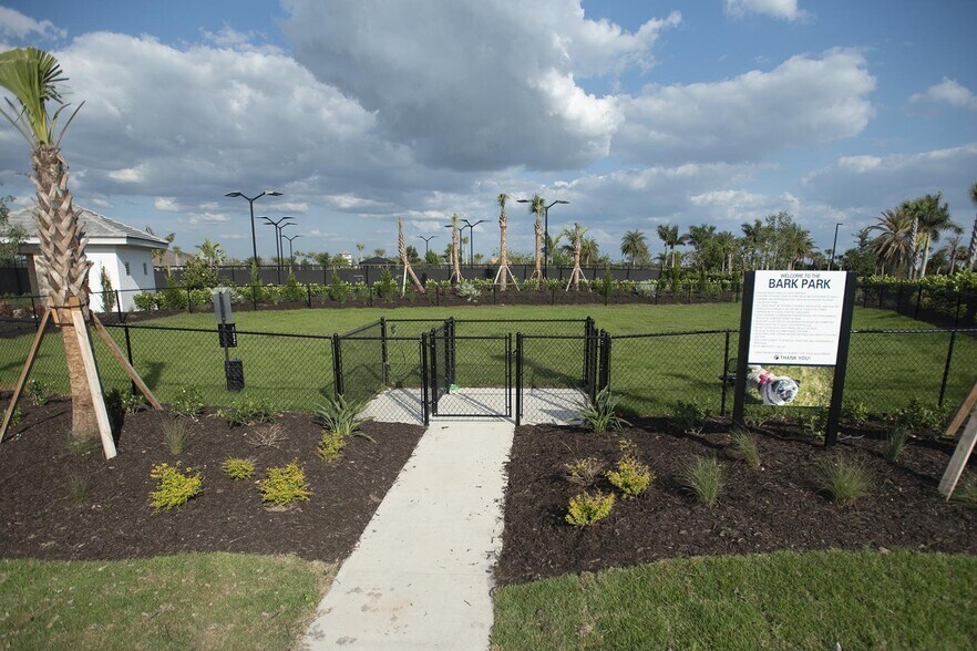 Building Photo - 4749 Tortona Ct