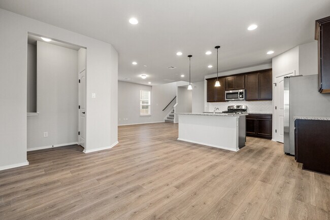 Building Photo - 353 Spiny Lizard Ln