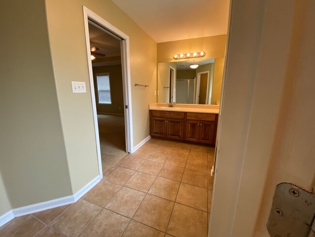 Building Photo - 5618 Emily Ln