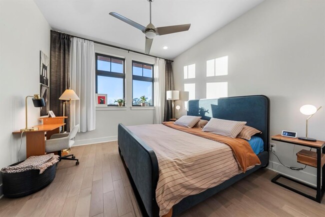 Building Photo - 908 Nueces St