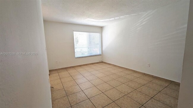 Building Photo - 3525 SW 25th Ter