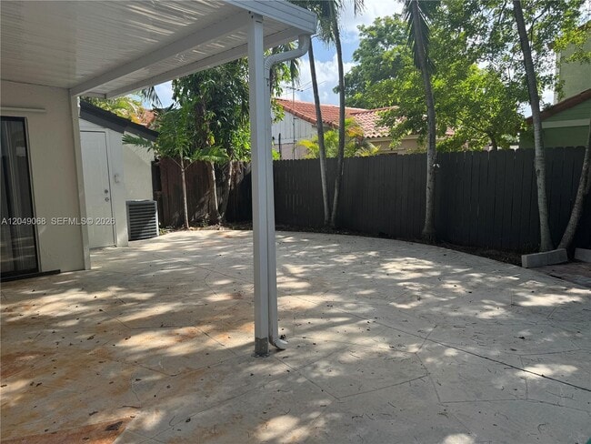 Building Photo - 15054 SW 127th Pl