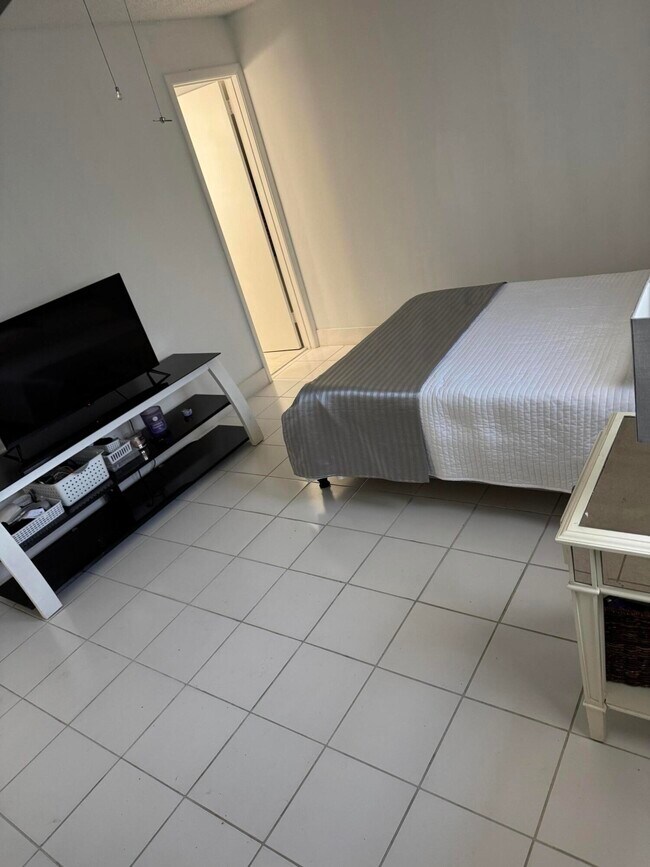 Building Photo - 9272 SW 3rd St