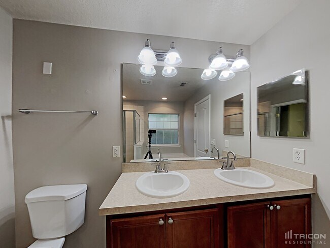 Building Photo - 11632 Huckba Ct