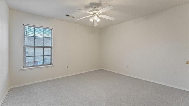 Building Photo - 3000 SW Windrift Ave