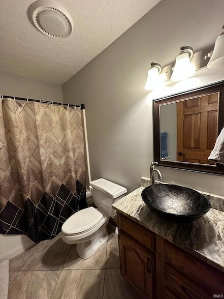 Building Photo - 3825 E Devonshire Ln