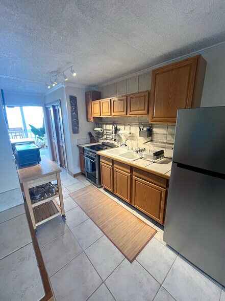 Building Photo - 84-965 Farrington Hwy