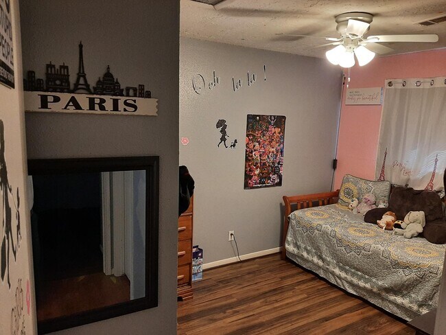 Building Photo - 22730 Elm Bark St