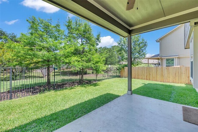Building Photo - 8609 Rock Pigeon Dr