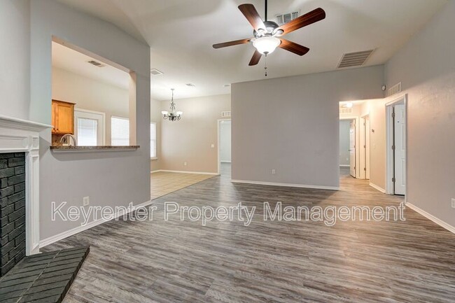 Building Photo - 13313 SW 2nd Terrace