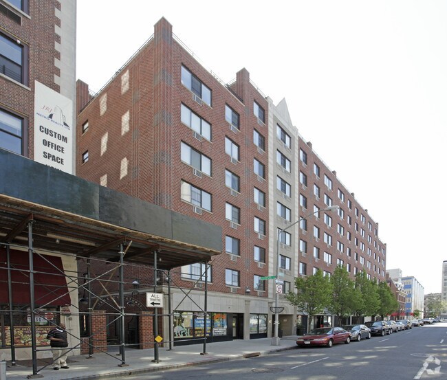Primary Photo - Yorkside Towers I