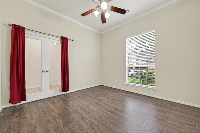 Building Photo - 613 West Fork