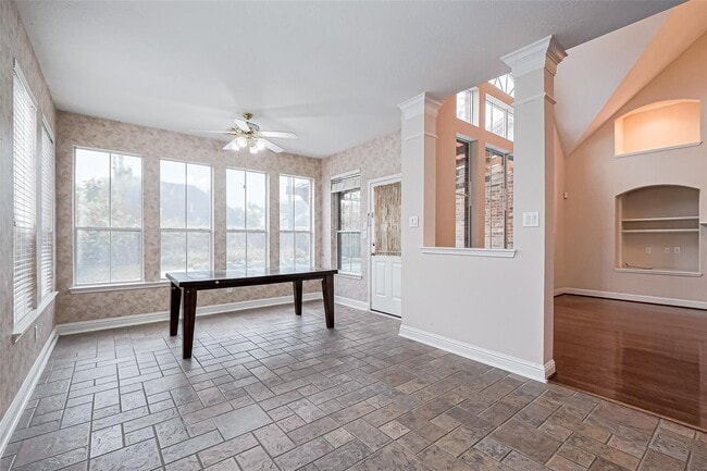 Building Photo - 5547 Cranston Ct