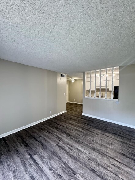 Building Photo - 4601 Packard Dr