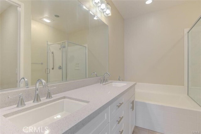 Building Photo - 713 S Azusa Ave