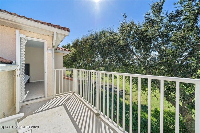 Building Photo - 1720 Minutemen Causeway