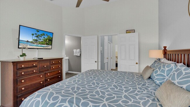 Building Photo - 7679 Sir Kaufmann Ct