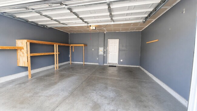 Building Photo - 2255 Georgetown Cir