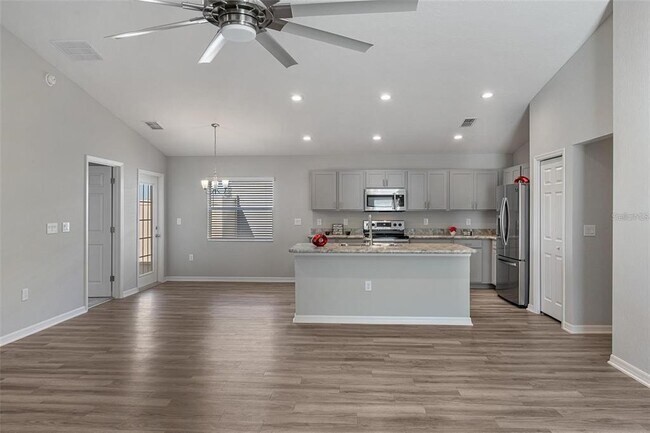 Building Photo - 378 Pentas Ln