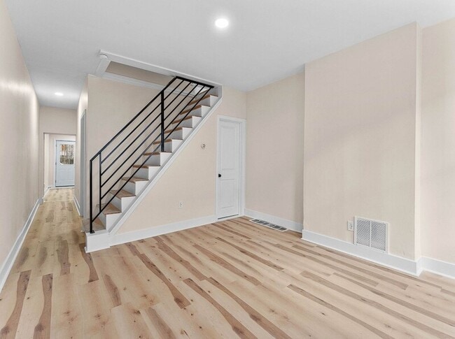 Building Photo - 2430 N 4th St