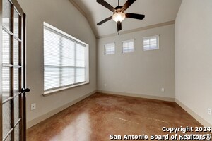 Building Photo - 511 Pecan Forest