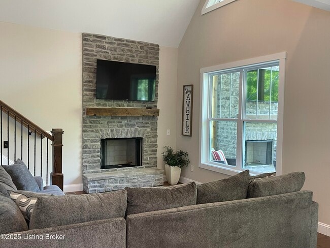 Building Photo - 84 Lakeside Dr