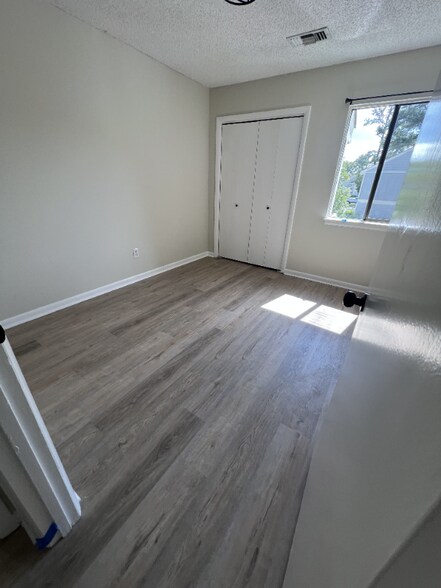 Building Photo - 6905 Cleaton Rd