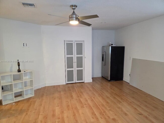 Building Photo - 8220 SW 48th St