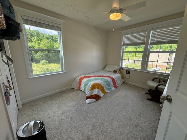 Building Photo - Beautiful 3 Bedroom Home in North Fayette!