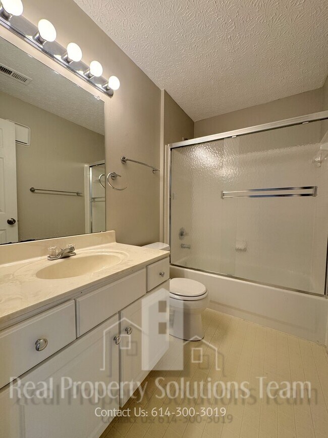 Building Photo - Beautiful 2 Bedroom Condo