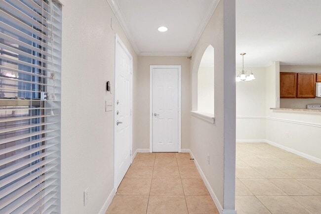 Building Photo - 7323 Snowden Rd