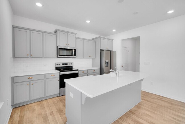 Building Photo - 1224 Maxwell Ct