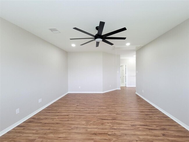 Building Photo - 23111 Broad Springs Court