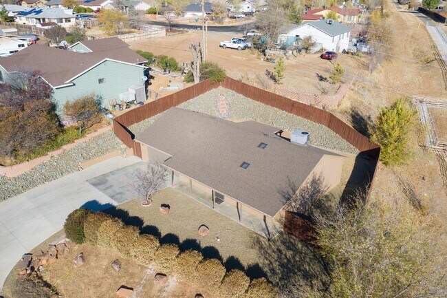 Building Photo - 8660 E Manley Dr