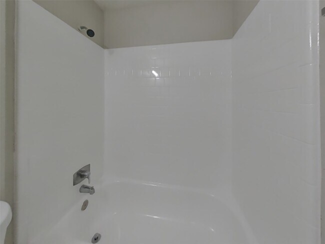 Building Photo - 11519 Perry Rd