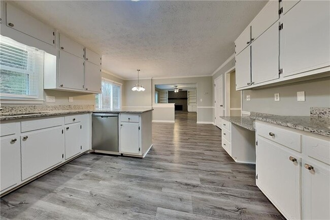 Building Photo - 3013 Meadowsweet Trail