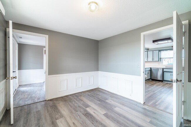 Building Photo - 18205 Doty Rd