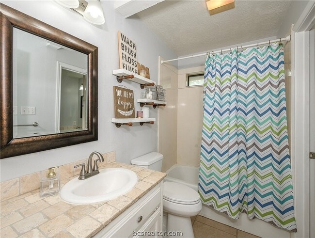 Building Photo - 2905 Aztec Ct