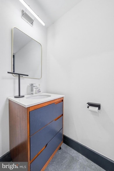 Building Photo - 268 W Duncannon Ave