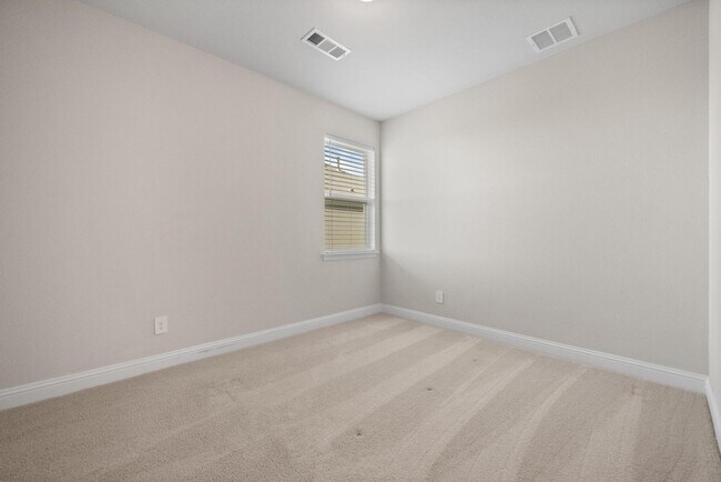Building Photo - 10838 Downy Cup Dr