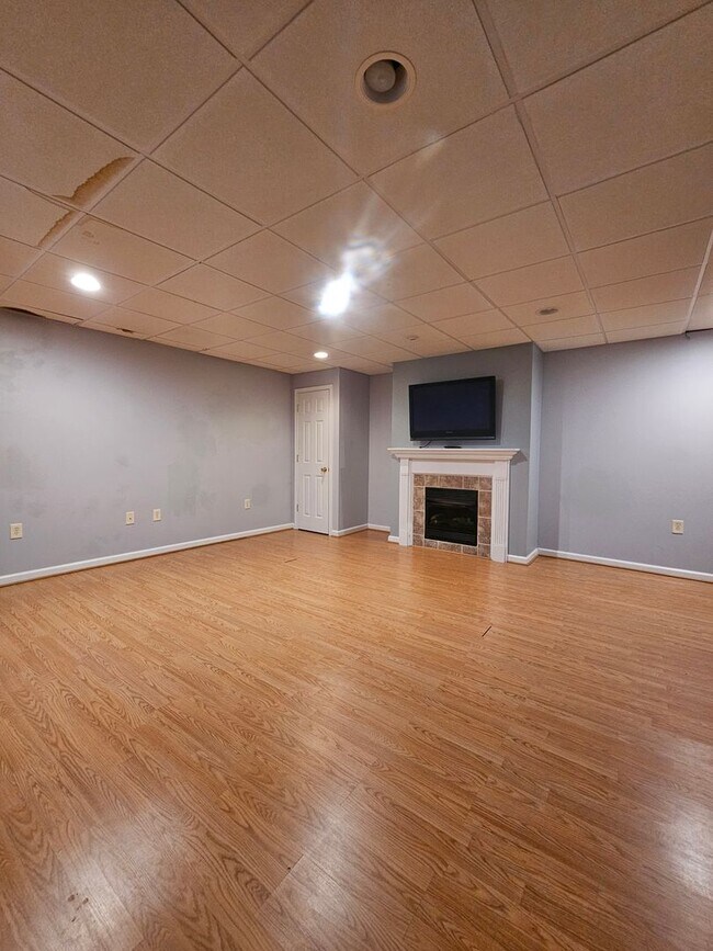 Building Photo - 505 Indian Rock Cir