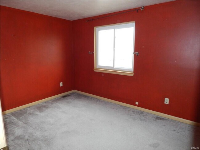 Building Photo - 111 Iron Oak Cir