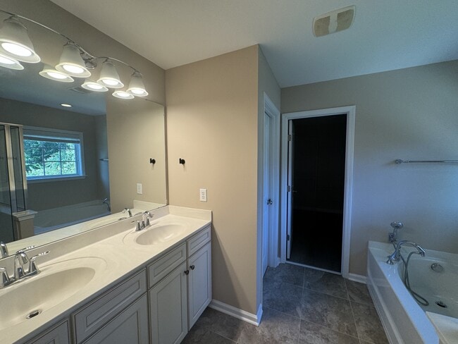 Building Photo - 5443 Overland Trail