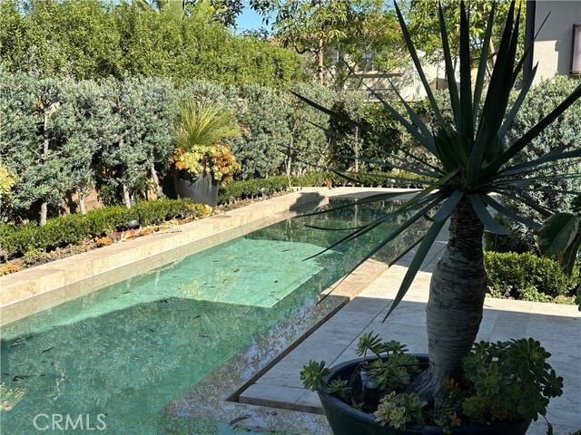 Building Photo - 45 Skyward